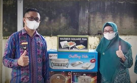 Dapat Bantuan Catering, Sangadi Bungko Apresiasi Perhatian Rita Dondokambey-Tamuntuan