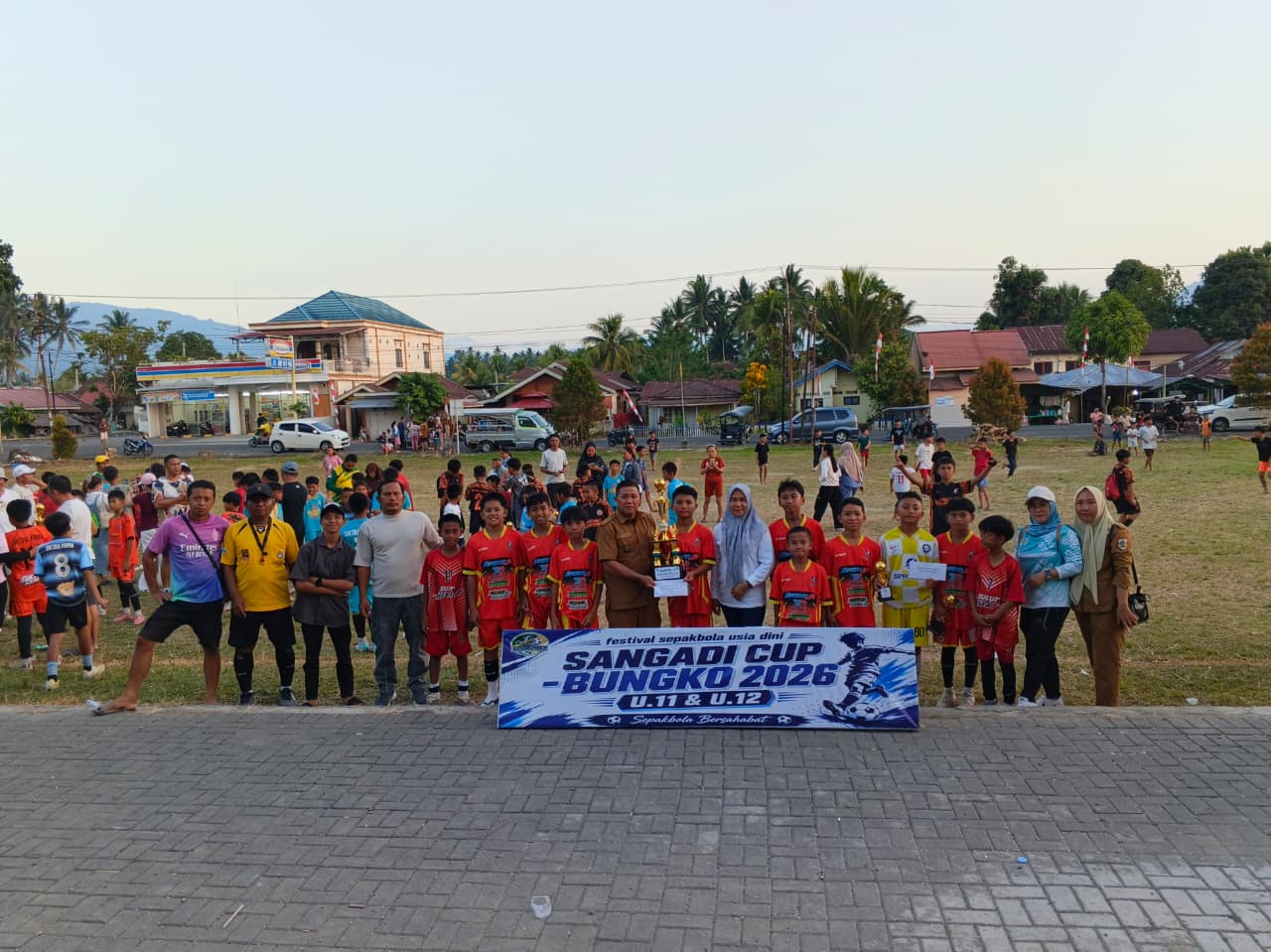 Sangadi Cup 2026 Desa Bungko Resmi Berakhir, Diktra Prima B dan Sipatuo Jr Raih Gelar Juara